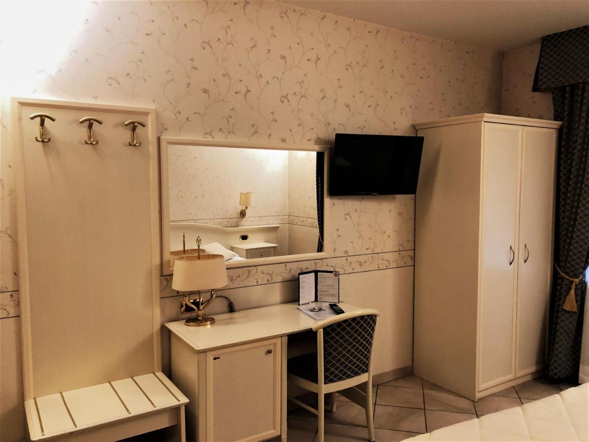 Hotel La Noce Chivasso Ngoại thất bức ảnh