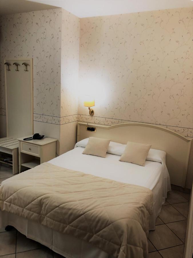 Hotel La Noce Chivasso Ngoại thất bức ảnh